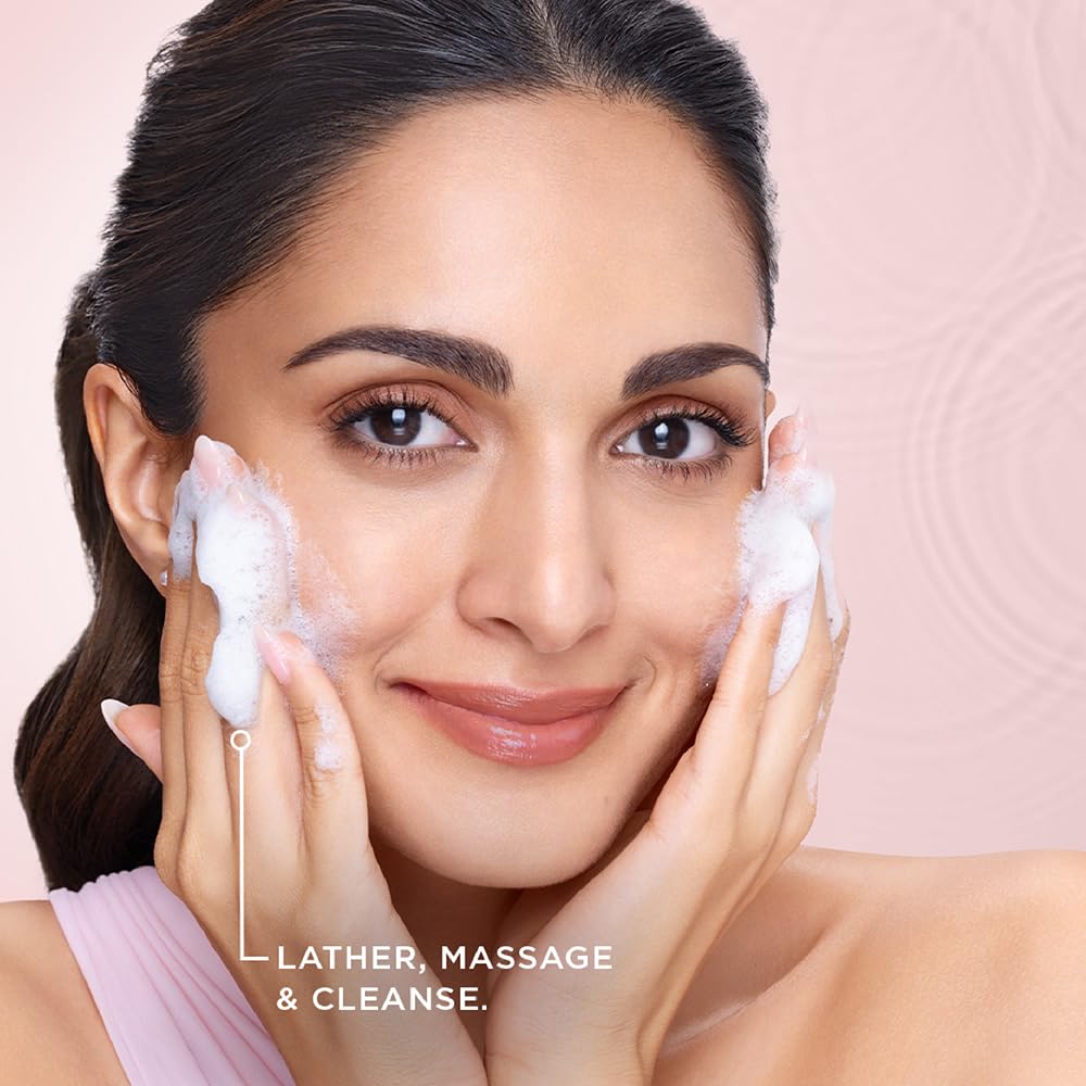 POND'S Bright Beauty Spot-less Fairness Face Wash 200 g – Vitamin B3 & Brightening Face Wash for Dark Spots, Dull Skin & Daily Cleansing